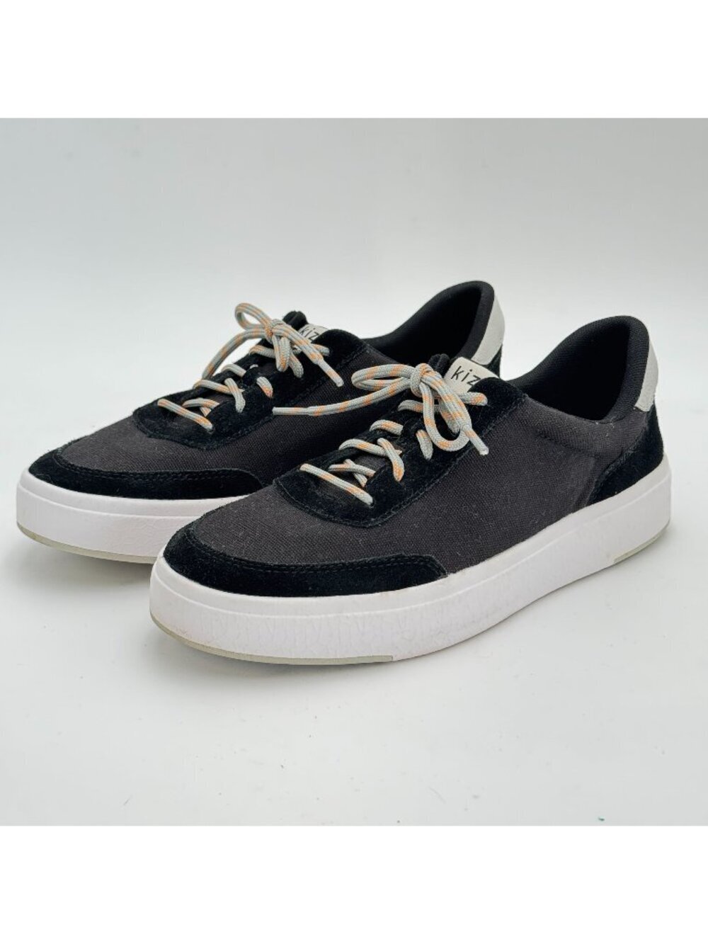 KIZIK Prague Black Hands Free Shoes M9/W10.5 Canvas Suede Court Sneakers
